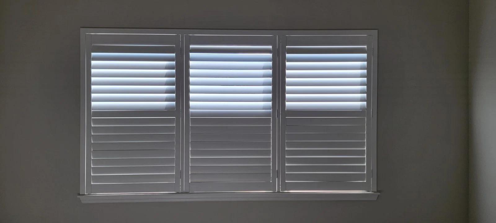 plantation shutters living room - A&Q Plantation Shutters Orlando