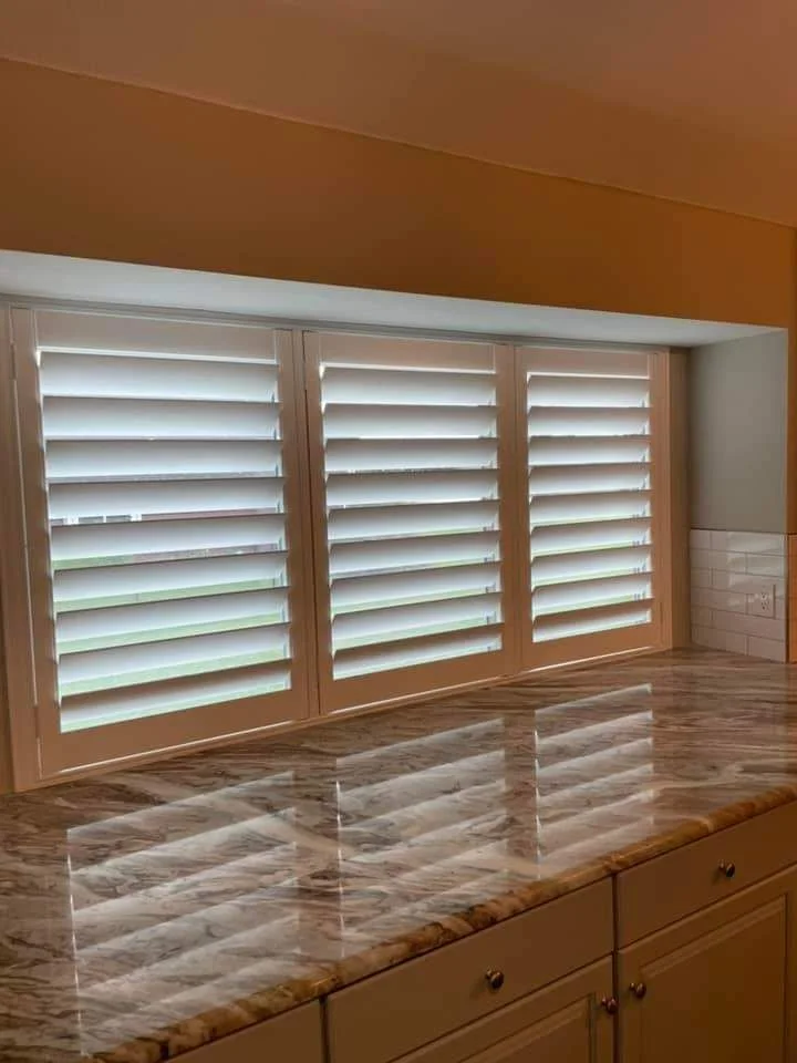 plantation shutters kitchen / dining - A&Q Plantation Shutters Orlando